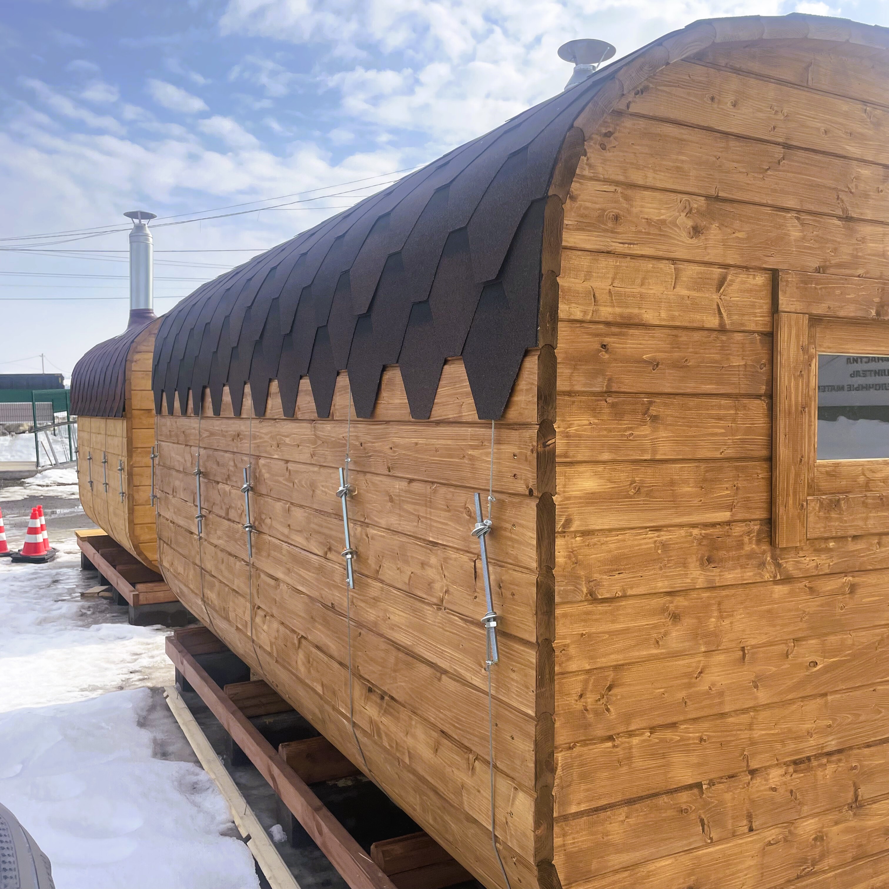 картинка Баня бочка Квадро 2х4 метра, цвет Мореный дуб