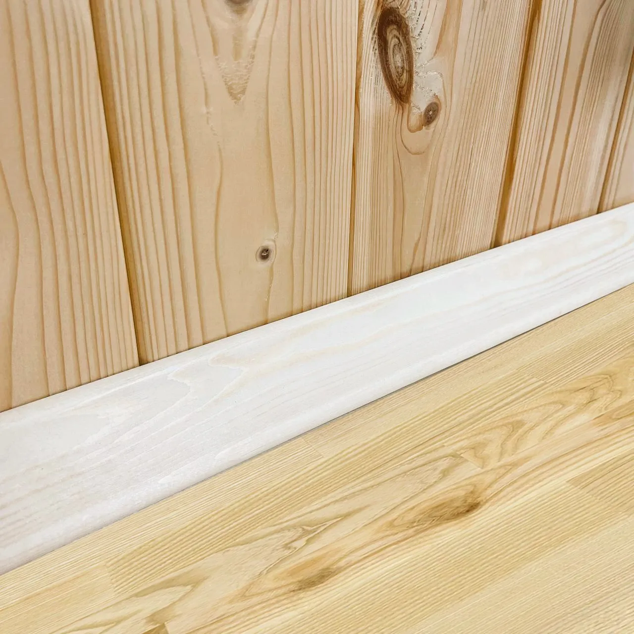 картинка Плинтус хвоя лодочка 50х2500мм Экстра