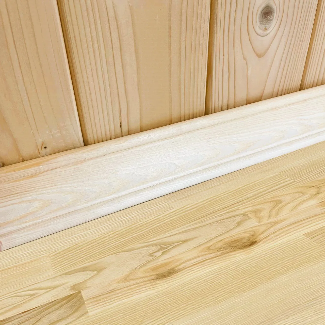 картинка Плинтус хвоя фигурный 55х2000мм Экстра